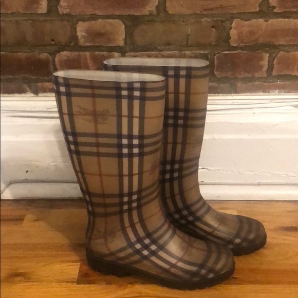 Burberry Rainboots Women’s Euro size 40 - Picture 1 of 4